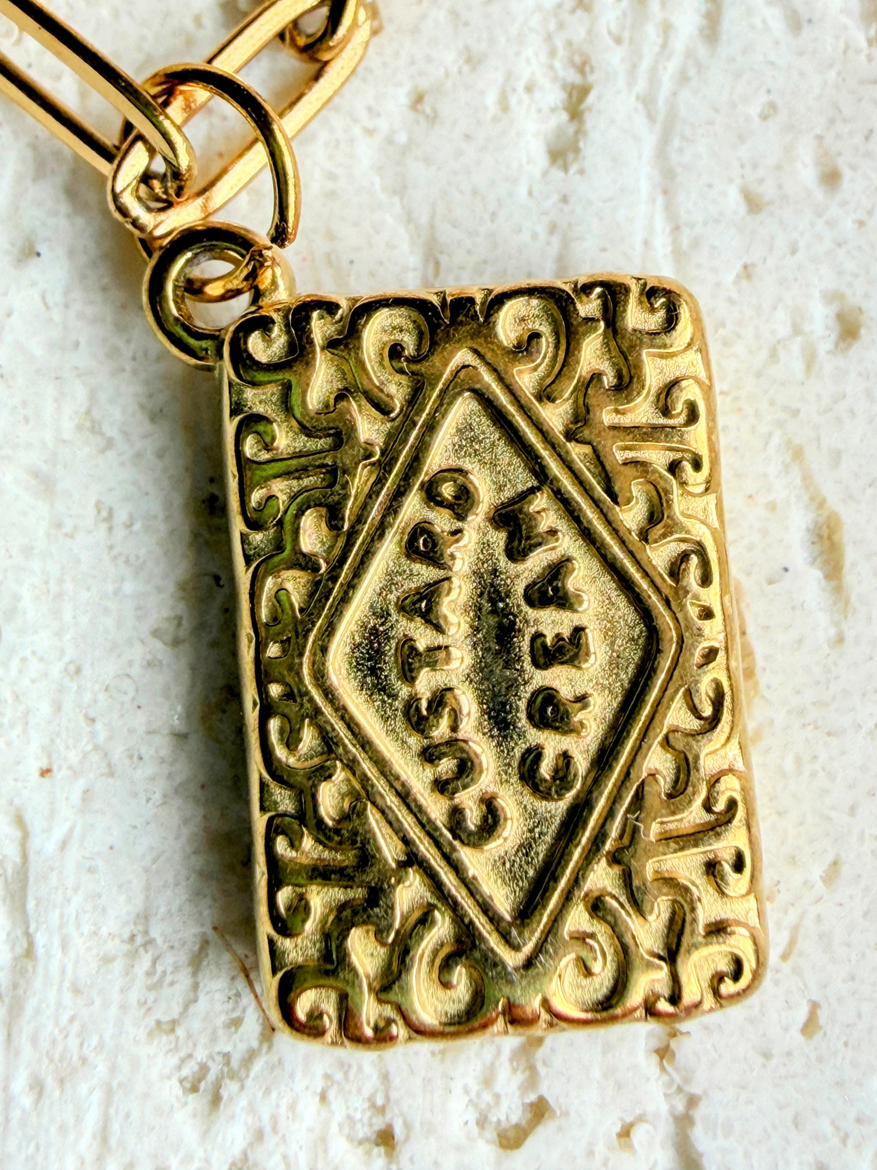 Custard Cream Necklace