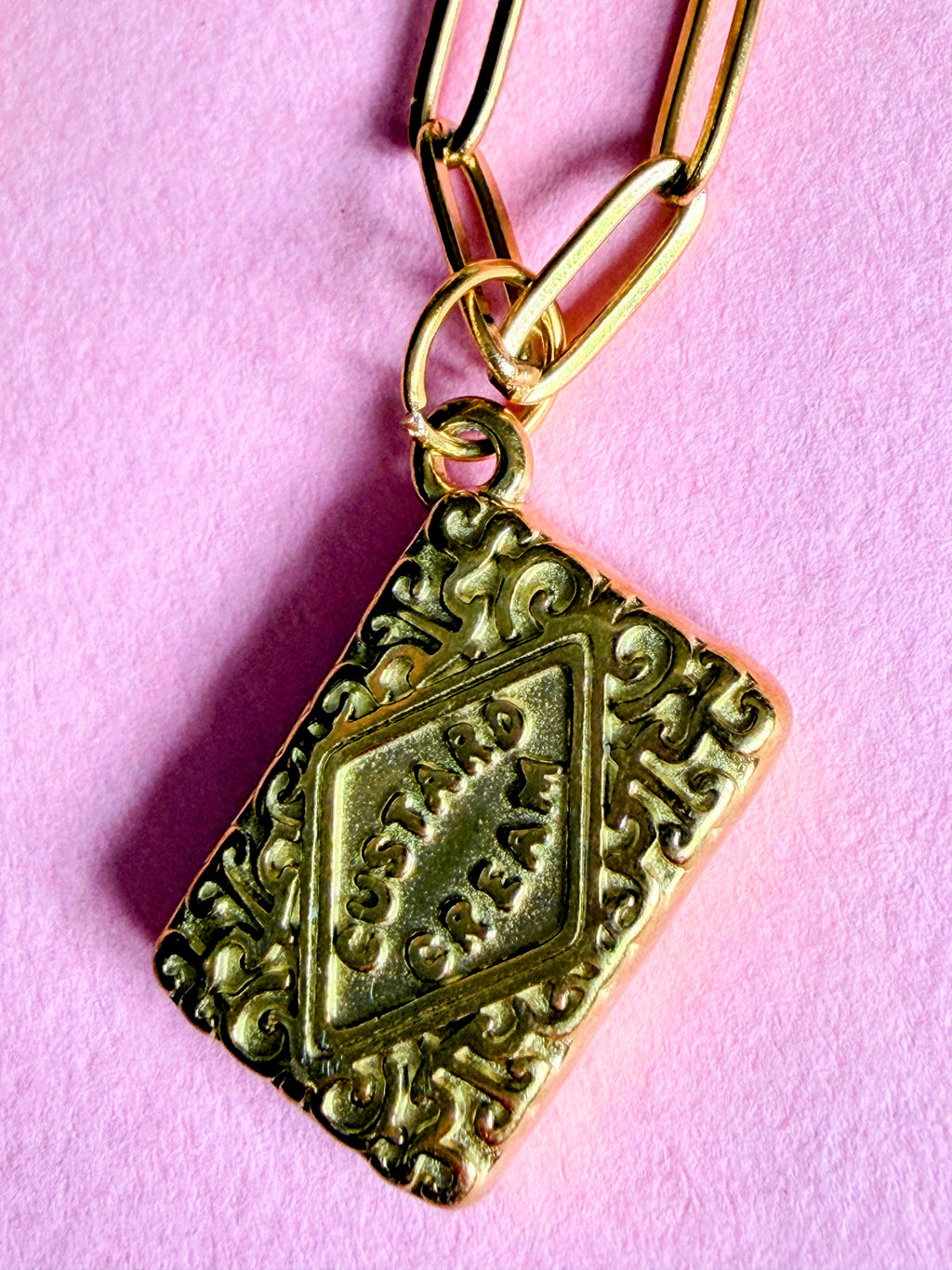 Custard Cream Necklace