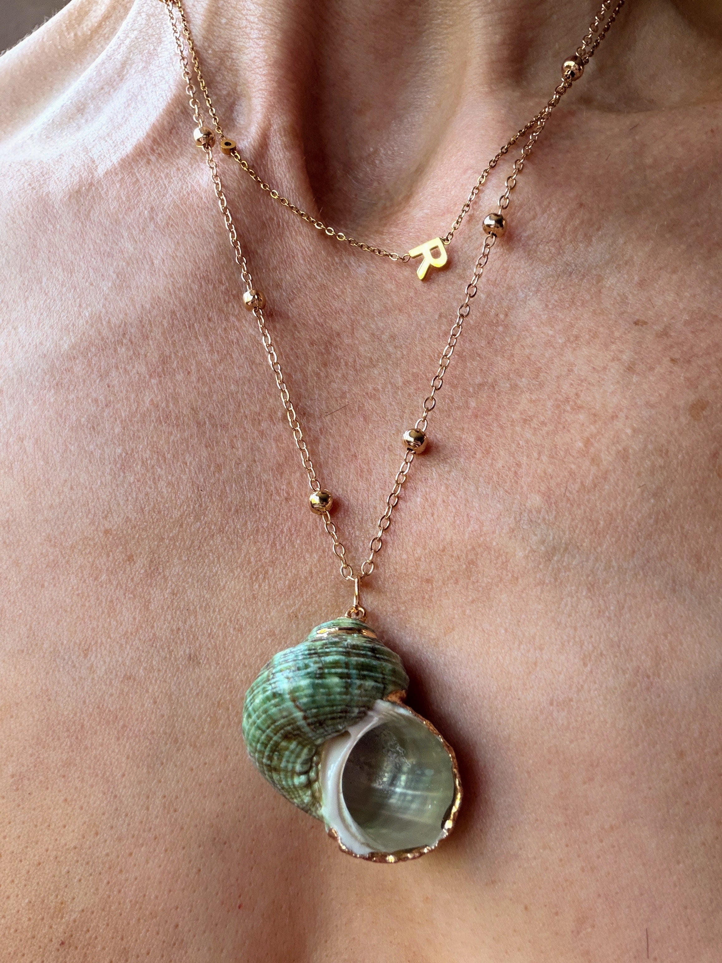 Green Ocean Treasure Seashell Necklace