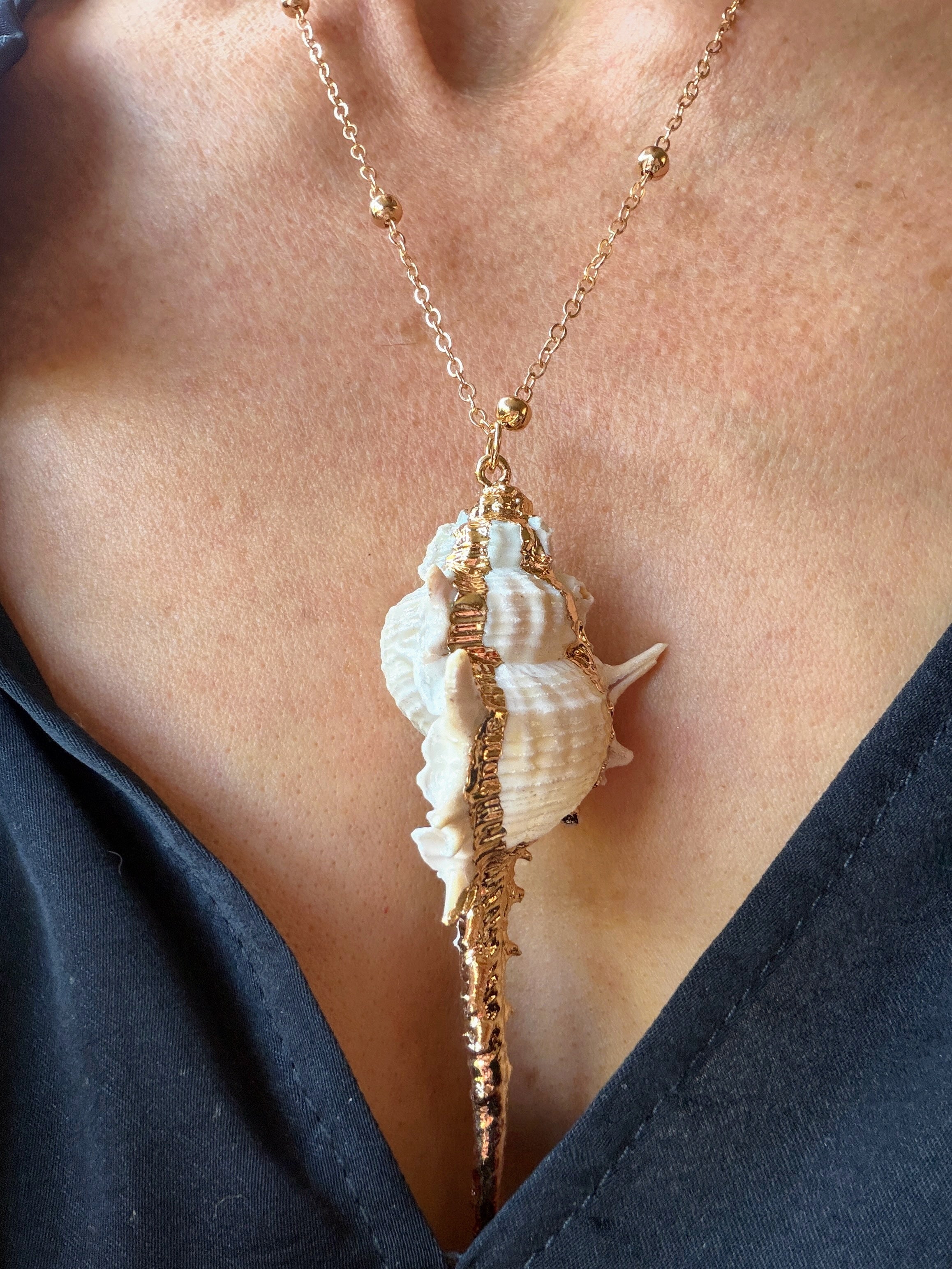 White Natural Seashell Necklace